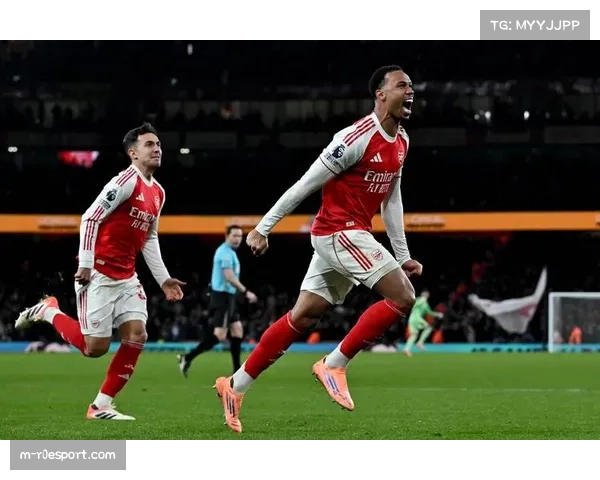 阿森纳客场2-0击败维拉，多赛一场暂登英超榜首